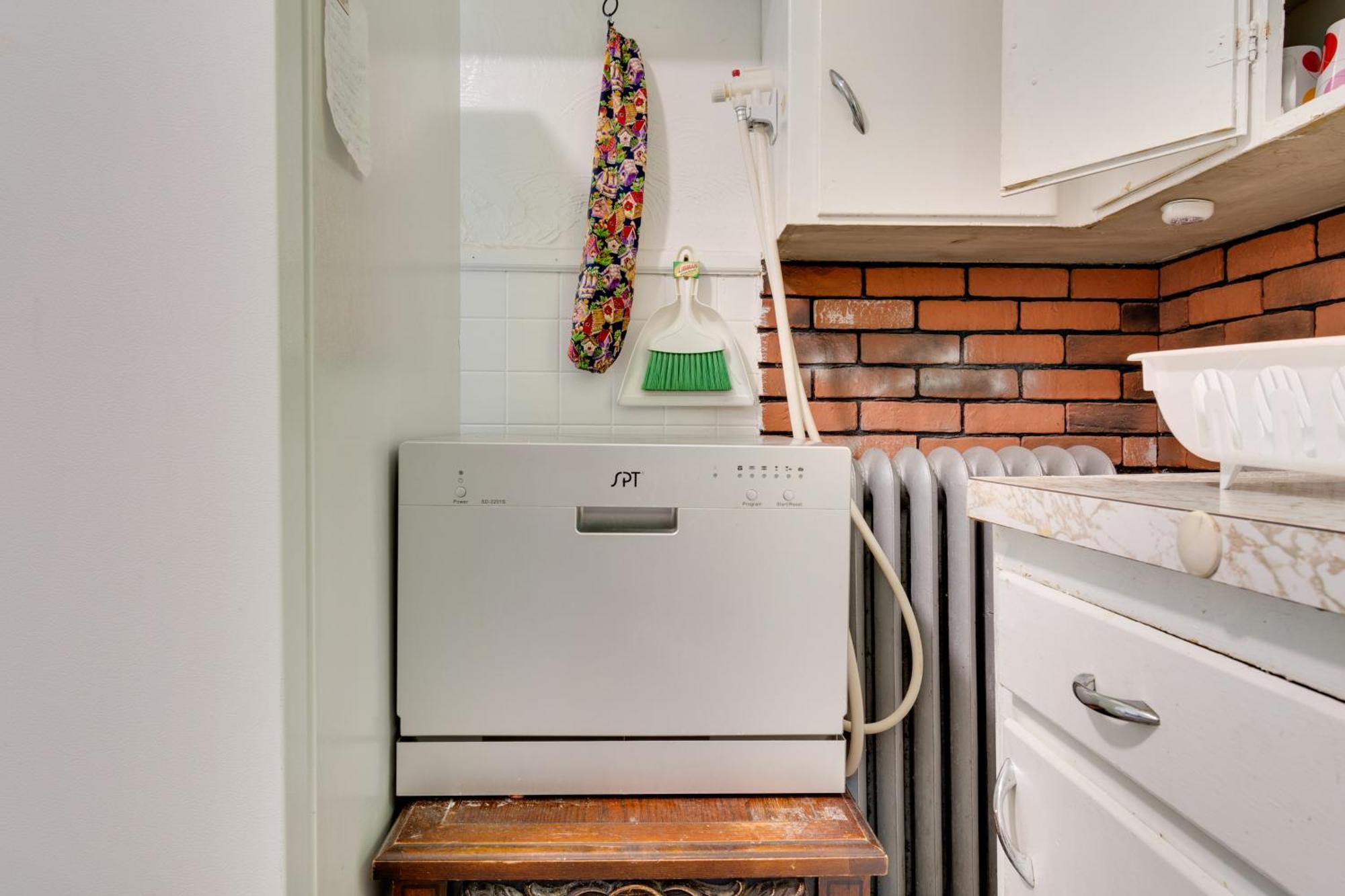 Idyllic Rochester Apartment 2 Miles To Downtown! Εξωτερικό φωτογραφία